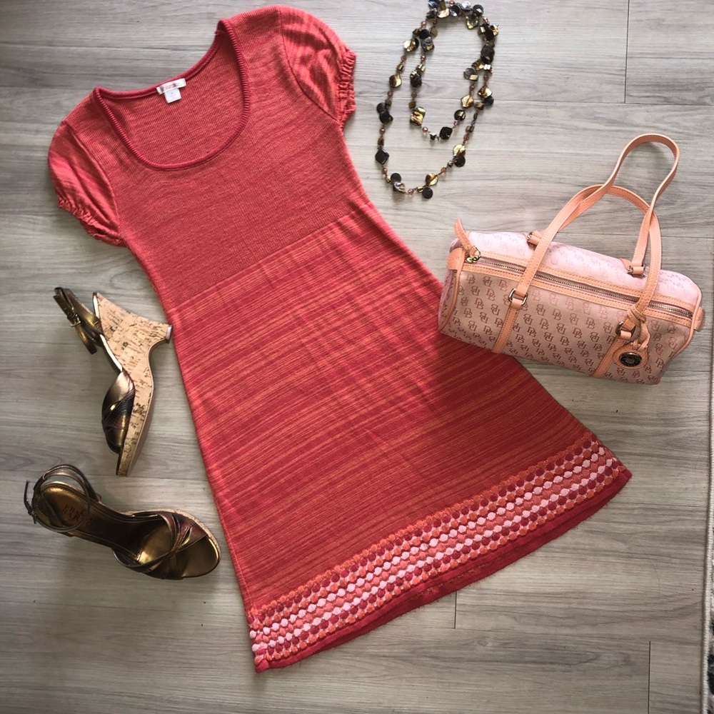 COPY - ❤️🤍💙Made in USA🇺🇸 Xhilaration Coral knit dress